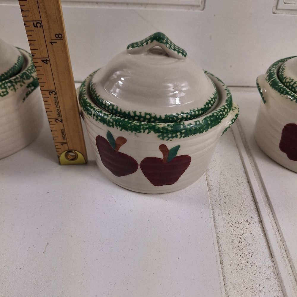 Vintage Handcrafted Ceramic Red Apples with Green Casserole Dishes with Lids - Picture 6 of 8
